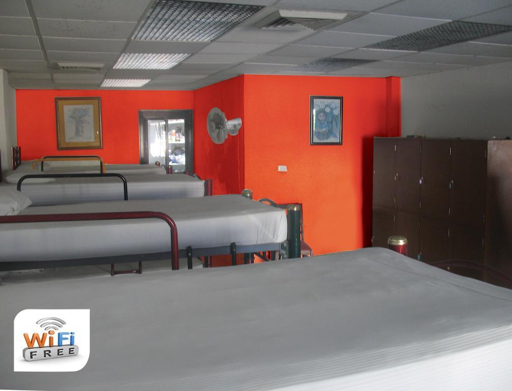 Hostel Mundo Maya Канкун Стая снимка