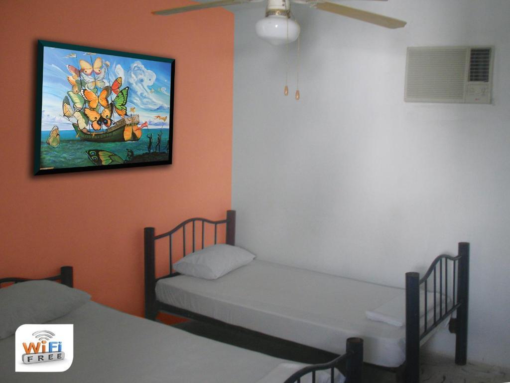 Hostel Mundo Maya Канкун Стая снимка